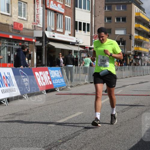 15.09.2024 - PSD Bank Halbmarathon Michael Strokosch http://msf.ph/oto/7087049 15.09.2024 12:36:09 Ziel 2302, 2380 meine-sportfotos.de