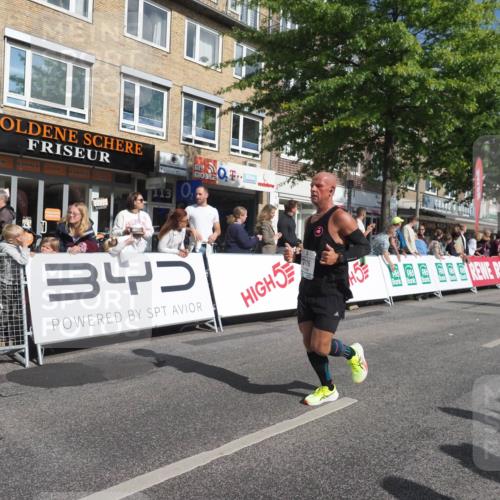15.09.2024 - PSD Bank Halbmarathon Miley Keyser http://msf.ph/oto/7087050 15.09.2024 11:54:01 Ziel 1267, 1506, 1537, 1638, 1669, 1807, 1976, 1995, 2416, 2498, 2516, 2706, 2757 meine-sportfotos.de