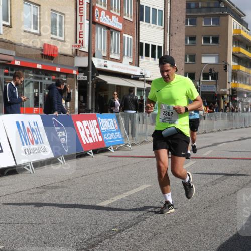15.09.2024 - PSD Bank Halbmarathon Michael Strokosch http://msf.ph/oto/7087052 15.09.2024 12:36:09 Ziel 2302, 2380 meine-sportfotos.de