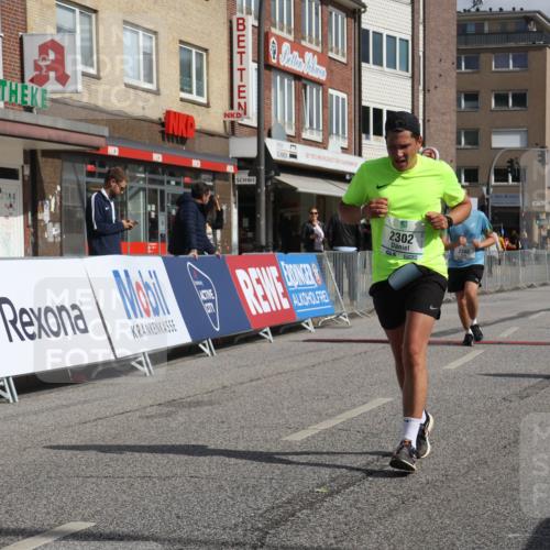15.09.2024 - PSD Bank Halbmarathon Michael Strokosch http://msf.ph/oto/7087059 15.09.2024 12:36:09 Ziel 2302, 2380 meine-sportfotos.de