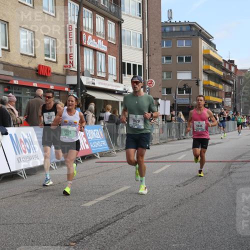 15.09.2024 - PSD Bank Halbmarathon Michael Strokosch http://msf.ph/oto/7087065 15.09.2024 11:27:25 Ziel 439, 662, 690, 722, 895, 1029, 1037, 1045 meine-sportfotos.de