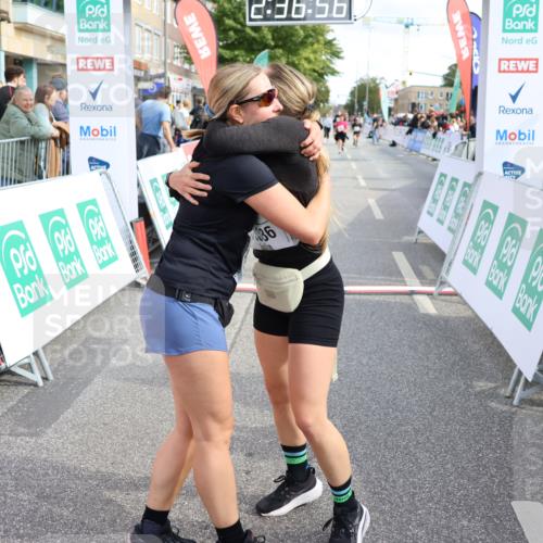 15.09.2024 - PSD Bank Halbmarathon Strokosch-Dieckow http://msf.ph/oto/7087078 15.09.2024 12:37:47 Ziel 2742, 2761, 3386 meine-sportfotos.de