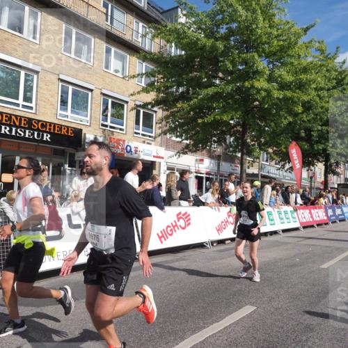 15.09.2024 - PSD Bank Halbmarathon Miley Keyser http://msf.ph/oto/7087118 15.09.2024 11:54:11 Ziel 1537, 1807, 1976, 1995, 2541, 2706, 2733, 2757, 3229 meine-sportfotos.de