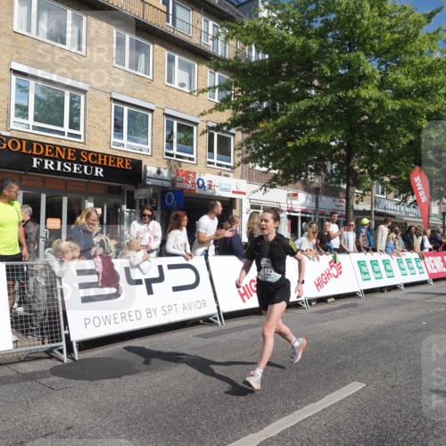 15.09.2024 - PSD Bank Halbmarathon Miley Keyser http://msf.ph/oto/7087126 15.09.2024 11:54:11 Ziel 1537, 1807, 1976, 1995, 2541, 2706, 2733, 2757, 3229 meine-sportfotos.de
