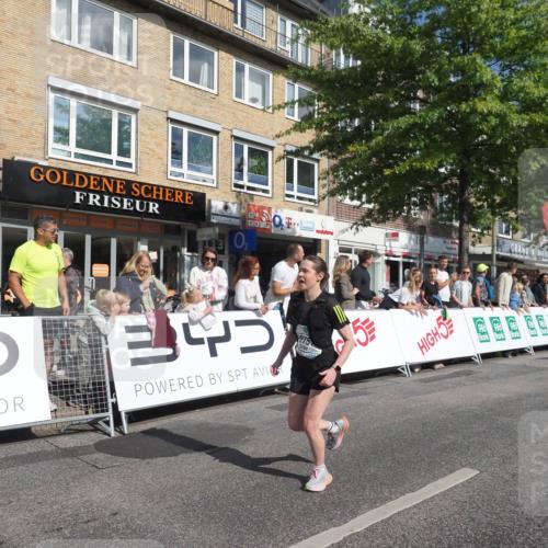 15.09.2024 - PSD Bank Halbmarathon Miley Keyser http://msf.ph/oto/7087129 15.09.2024 11:54:12 Ziel 1537, 1807, 1976, 1995, 2541, 2706, 2733, 2757, 3229 meine-sportfotos.de