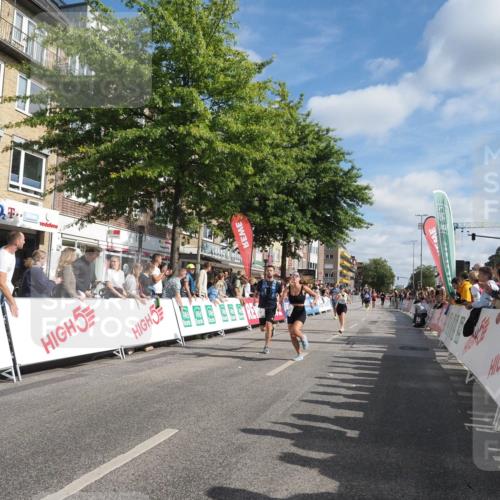 15.09.2024 - PSD Bank Halbmarathon Miley Keyser http://msf.ph/oto/7087138 15.09.2024 11:54:21 Ziel 1681, 1770, 1924, 1927, 2541, 2687, 2733, 2925, 3229 meine-sportfotos.de