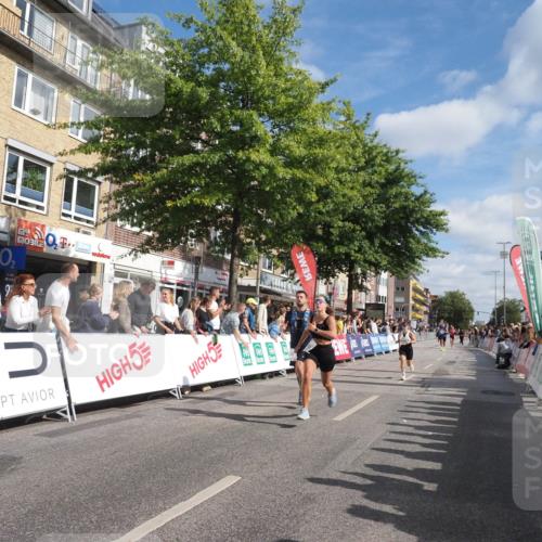 15.09.2024 - PSD Bank Halbmarathon Miley Keyser http://msf.ph/oto/7087142 15.09.2024 11:54:21 Ziel 1681, 1770, 1924, 1927, 2541, 2687, 2733, 2925, 3229 meine-sportfotos.de