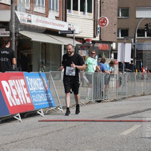 15.09.2024 - PSD Bank Halbmarathon Michael Strokosch http://msf.ph/oto/7087147 15.09.2024 12:36:29 Ziel 1978, 3404, 3411 meine-sportfotos.de