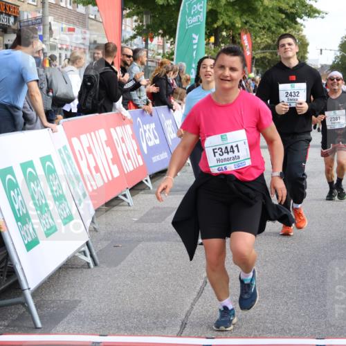 15.09.2024 - PSD Bank Halbmarathon Strokosch-Dieckow http://msf.ph/oto/7087150 15.09.2024 12:37:57 Ziel 2381, 2398, 2432, 3441, 3481 meine-sportfotos.de