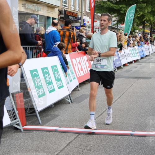 15.09.2024 - PSD Bank Halbmarathon Strokosch-Dieckow http://msf.ph/oto/7087153 15.09.2024 11:30:00 Ziel 703, 704, 711, 727, 1041, 1991, 2469, 2567, 2615, 3512 meine-sportfotos.de