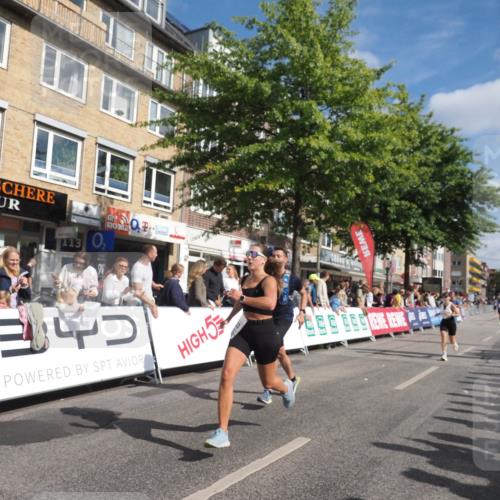 15.09.2024 - PSD Bank Halbmarathon Miley Keyser http://msf.ph/oto/7087156 15.09.2024 11:54:22 Ziel 1681, 1770, 1924, 1927, 2541, 2687, 2733, 2925, 3229 meine-sportfotos.de