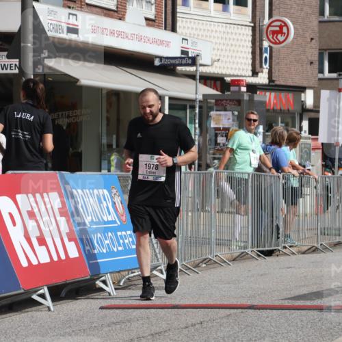 15.09.2024 - PSD Bank Halbmarathon Michael Strokosch http://msf.ph/oto/7087160 15.09.2024 12:36:29 Ziel 1978, 3404, 3411 meine-sportfotos.de
