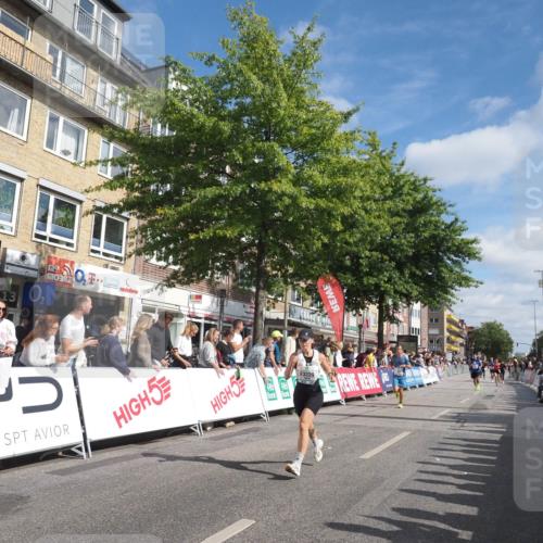 15.09.2024 - PSD Bank Halbmarathon Miley Keyser http://msf.ph/oto/7087169 15.09.2024 11:54:23 Ziel 1681, 1770, 1924, 1927, 2541, 2687, 2733, 2925, 3229 meine-sportfotos.de