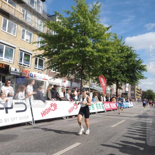 15.09.2024 - PSD Bank Halbmarathon Miley Keyser http://msf.ph/oto/7087173 15.09.2024 11:54:23 Ziel 1681, 1770, 1924, 1927, 2541, 2687, 2733, 2925, 3229 meine-sportfotos.de
