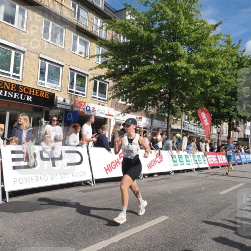 15.09.2024 - PSD Bank Halbmarathon Miley Keyser http://msf.ph/oto/7087179 15.09.2024 11:54:24 Ziel 1681, 1770, 1794, 1924, 1927, 2541, 2687, 2733, 2925, 3229 meine-sportfotos.de