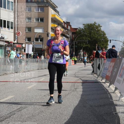 15.09.2024 - PSD Bank Halbmarathon Michael Strokosch http://msf.ph/oto/7087188 15.09.2024 12:36:32 Ziel 1978, 3404, 3411 meine-sportfotos.de
