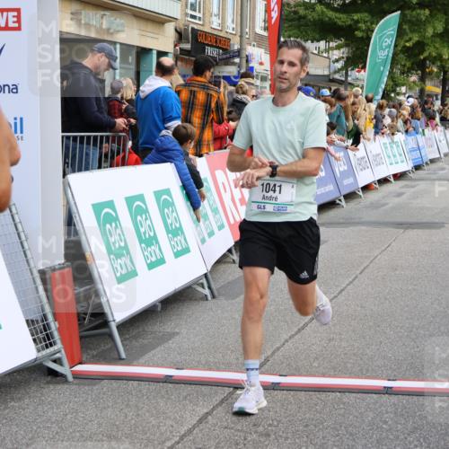 15.09.2024 - PSD Bank Halbmarathon Strokosch-Dieckow http://msf.ph/oto/7087218 15.09.2024 11:30:00 Ziel 703, 704, 711, 727, 1041, 1991, 2469, 2567, 2615, 3512 meine-sportfotos.de