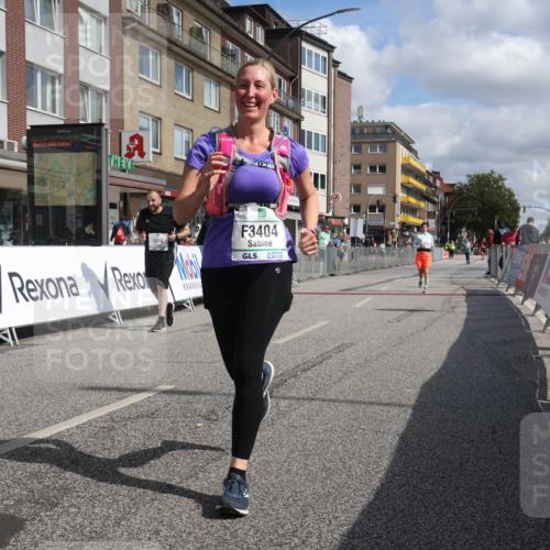 15.09.2024 - PSD Bank Halbmarathon Michael Strokosch http://msf.ph/oto/7087230 15.09.2024 12:36:34 Ziel 1978, 3404, 3411 meine-sportfotos.de