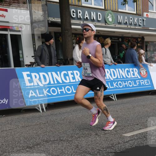 15.09.2024 - PSD Bank Halbmarathon Michael Strokosch http://msf.ph/oto/7087249 15.09.2024 11:27:41 Ziel 433, 439, 658, 694, 722, 825, 874, 1027, 1054, 1099 meine-sportfotos.de