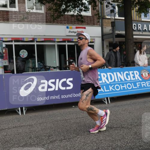 15.09.2024 - PSD Bank Halbmarathon Michael Strokosch http://msf.ph/oto/7087252 15.09.2024 11:27:41 Ziel 433, 439, 658, 694, 722, 825, 874, 1027, 1054, 1099 meine-sportfotos.de