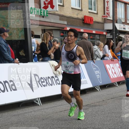 15.09.2024 - PSD Bank Halbmarathon Michael Strokosch http://msf.ph/oto/7087261 15.09.2024 11:27:44 Ziel 427, 433, 439, 658, 694, 722, 825, 874, 1027, 1054, 1099 meine-sportfotos.de
