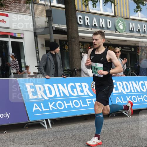 15.09.2024 - PSD Bank Halbmarathon Michael Strokosch http://msf.ph/oto/7087291 15.09.2024 11:27:46 Ziel 427, 433, 658, 694, 825, 874, 1027, 1031, 1054, 1099 meine-sportfotos.de