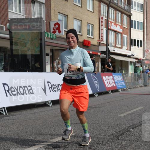 15.09.2024 - PSD Bank Halbmarathon Michael Strokosch http://msf.ph/oto/7087298 15.09.2024 12:36:40 Ziel 1978, 3404, 3411 meine-sportfotos.de