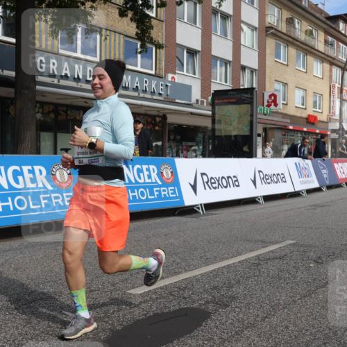 15.09.2024 - PSD Bank Halbmarathon Michael Strokosch http://msf.ph/oto/7087313 15.09.2024 12:36:41 Ziel 1978, 3404, 3411 meine-sportfotos.de