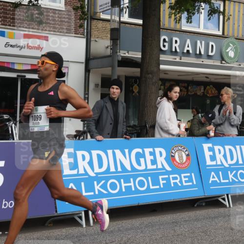 15.09.2024 - PSD Bank Halbmarathon Michael Strokosch http://msf.ph/oto/7087325 15.09.2024 11:27:49 Ziel 427, 691, 694, 874, 1027, 1031, 1046, 1054, 1099 meine-sportfotos.de