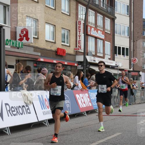 15.09.2024 - PSD Bank Halbmarathon Michael Strokosch http://msf.ph/oto/7087360 15.09.2024 11:27:54 Ziel 427, 691, 694, 700, 890, 1027, 1031, 1046, 1099 meine-sportfotos.de
