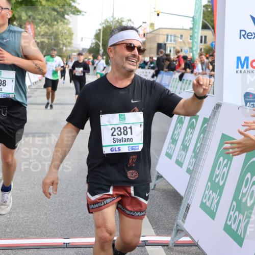 15.09.2024 - PSD Bank Halbmarathon Strokosch-Dieckow http://msf.ph/oto/7087376 15.09.2024 12:38:01 Ziel 1816, 2381, 2398, 2432, 2517, 3380, 3441, 3481 meine-sportfotos.de