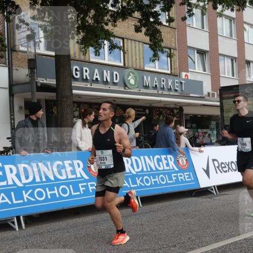 15.09.2024 - PSD Bank Halbmarathon Michael Strokosch http://msf.ph/oto/7087378 15.09.2024 11:27:55 Ziel 427, 691, 694, 700, 890, 1027, 1031, 1046, 1099, 1140, 2612 meine-sportfotos.de