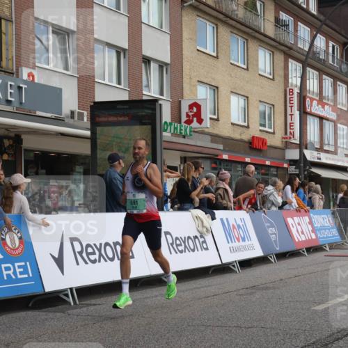 15.09.2024 - PSD Bank Halbmarathon Michael Strokosch http://msf.ph/oto/7087393 15.09.2024 11:27:57 Ziel 427, 691, 694, 700, 890, 1031, 1046, 1099, 1140, 2612 meine-sportfotos.de