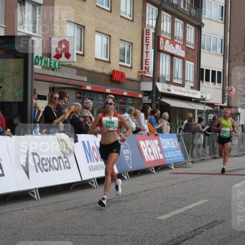 15.09.2024 - PSD Bank Halbmarathon Michael Strokosch http://msf.ph/oto/7087423 15.09.2024 11:27:59 Ziel 427, 691, 700, 890, 1031, 1046, 1099, 1140, 2612 meine-sportfotos.de