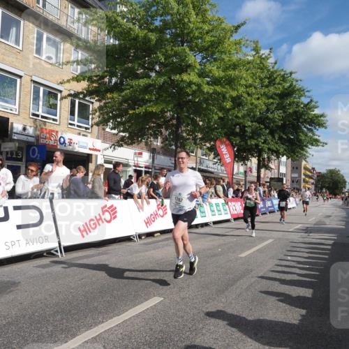 15.09.2024 - PSD Bank Halbmarathon Miley Keyser http://msf.ph/oto/7087430 15.09.2024 11:54:53 Ziel 834, 1588, 1762, 1803, 1814, 2695, 3517 meine-sportfotos.de