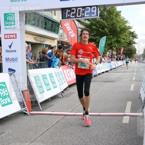 15.09.2024 - PSD Bank Halbmarathon Strokosch-Dieckow http://msf.ph/oto/7087435 15.09.2024 11:21:20 Ziel 557, 648, 873, 875, 1020 meine-sportfotos.de