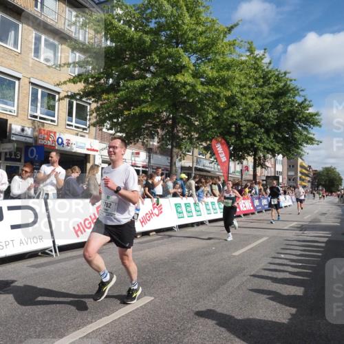 15.09.2024 - PSD Bank Halbmarathon Miley Keyser http://msf.ph/oto/7087436 15.09.2024 11:54:53 Ziel 834, 1588, 1762, 1803, 1814, 2695, 3517 meine-sportfotos.de