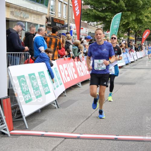 15.09.2024 - PSD Bank Halbmarathon Strokosch-Dieckow http://msf.ph/oto/7087438 15.09.2024 11:30:08 Ziel 704, 711, 727, 1041, 1093, 1184, 2469, 2615, 2692 meine-sportfotos.de