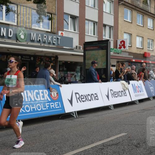 15.09.2024 - PSD Bank Halbmarathon Michael Strokosch http://msf.ph/oto/7087443 15.09.2024 11:28:00 Ziel 427, 691, 700, 890, 1031, 1046, 1099, 1140, 2612 meine-sportfotos.de