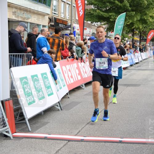 15.09.2024 - PSD Bank Halbmarathon Strokosch-Dieckow http://msf.ph/oto/7087468 15.09.2024 11:30:08 Ziel 704, 711, 727, 1041, 1093, 1184, 2469, 2615, 2692 meine-sportfotos.de