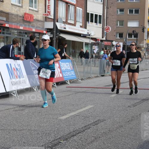 15.09.2024 - PSD Bank Halbmarathon Michael Strokosch http://msf.ph/oto/7087525 15.09.2024 12:37:18 Ziel 2742, 2761, 3386 meine-sportfotos.de