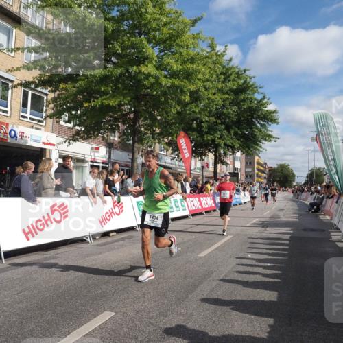 15.09.2024 - PSD Bank Halbmarathon Miley Keyser http://msf.ph/oto/7087533 15.09.2024 11:55:09 Ziel 1404, 1540, 1617, 1682, 1777, 1780, 1814, 1894, 2671, 3524 meine-sportfotos.de