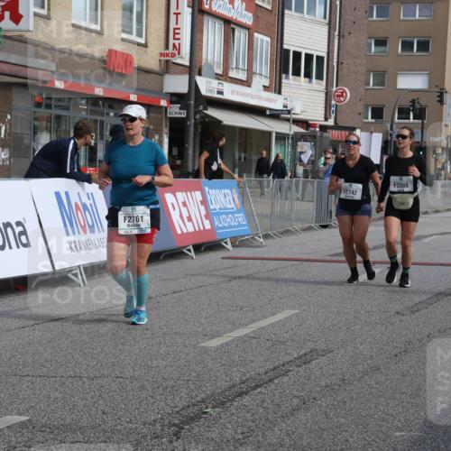 15.09.2024 - PSD Bank Halbmarathon Michael Strokosch http://msf.ph/oto/7087535 15.09.2024 12:37:18 Ziel 2742, 2761, 3386 meine-sportfotos.de