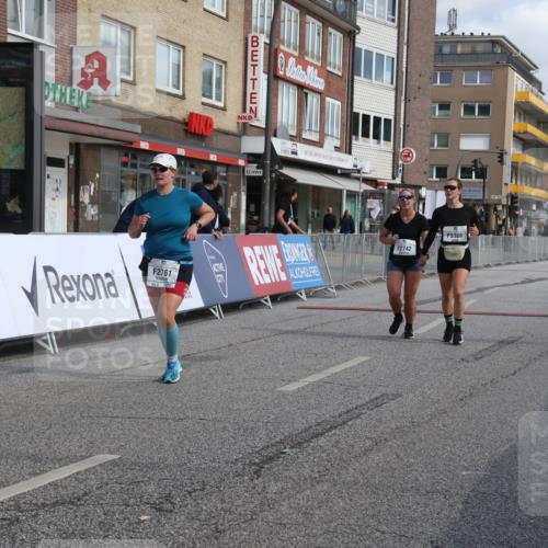 15.09.2024 - PSD Bank Halbmarathon Michael Strokosch http://msf.ph/oto/7087546 15.09.2024 12:37:19 Ziel 2742, 2761, 3386 meine-sportfotos.de