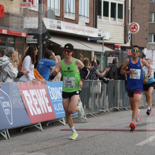 15.09.2024 - PSD Bank Halbmarathon Michael Strokosch http://msf.ph/oto/7087557 15.09.2024 11:28:12 Ziel 700, 917, 1019, 1048, 1080, 1082, 1140, 2605, 2612 meine-sportfotos.de