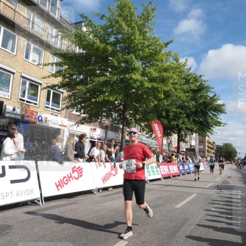15.09.2024 - PSD Bank Halbmarathon Miley Keyser http://msf.ph/oto/7087558 15.09.2024 11:55:11 Ziel 1404, 1540, 1617, 1682, 1777, 1780, 1814, 1894, 2671, 3524 meine-sportfotos.de