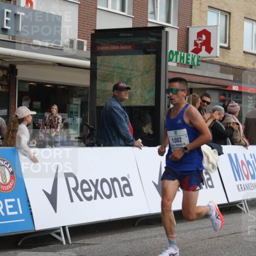 15.09.2024 - PSD Bank Halbmarathon Michael Strokosch http://msf.ph/oto/7087593 15.09.2024 11:28:14 Ziel 700, 917, 926, 1019, 1048, 1080, 1082, 1140, 2605, 2612 meine-sportfotos.de