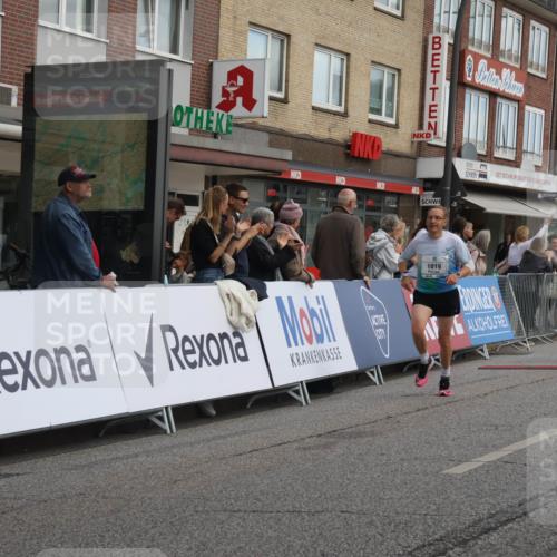 15.09.2024 - PSD Bank Halbmarathon Michael Strokosch http://msf.ph/oto/7087603 15.09.2024 11:28:15 Ziel 917, 926, 1019, 1048, 1080, 1082, 1140, 2605, 2612 meine-sportfotos.de