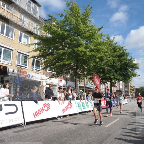 15.09.2024 - PSD Bank Halbmarathon Miley Keyser http://msf.ph/oto/7087609 15.09.2024 11:55:16 Ziel 1404, 1540, 1617, 1682, 1777, 1780, 1894, 2671, 3524 meine-sportfotos.de