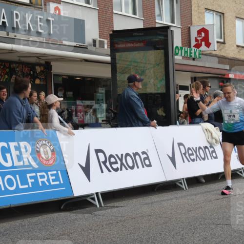 15.09.2024 - PSD Bank Halbmarathon Michael Strokosch http://msf.ph/oto/7087616 15.09.2024 11:28:16 Ziel 917, 926, 1019, 1042, 1048, 1080, 1082, 2605 meine-sportfotos.de